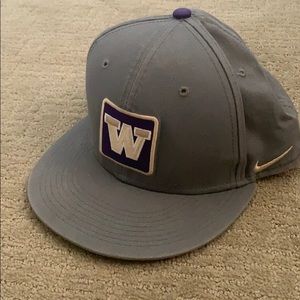 Nike Washington Huskies Snap-back Hat